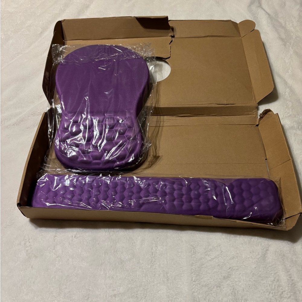 2 in 1 Ergonomic Purple Gel Wristrest and Wrist Support Mousepad